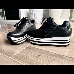 Platform Running Shoes